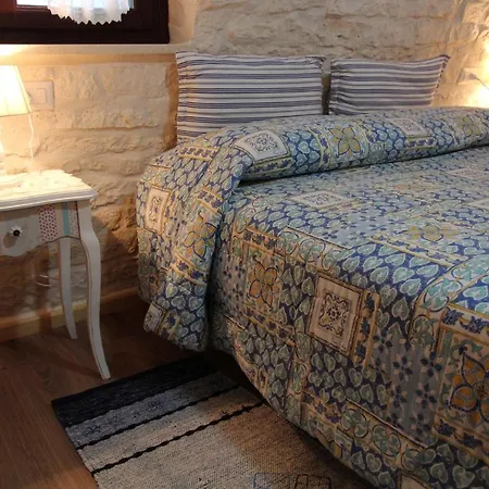Trulli Donna Isabella Acomodação com café da manhã Locorotondo Exterior foto